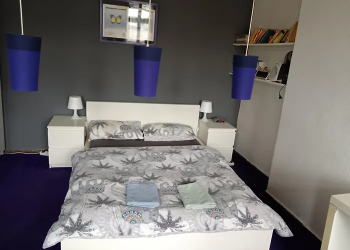 Private Bedroom Near Alexanderplatz In Sharing Apartment