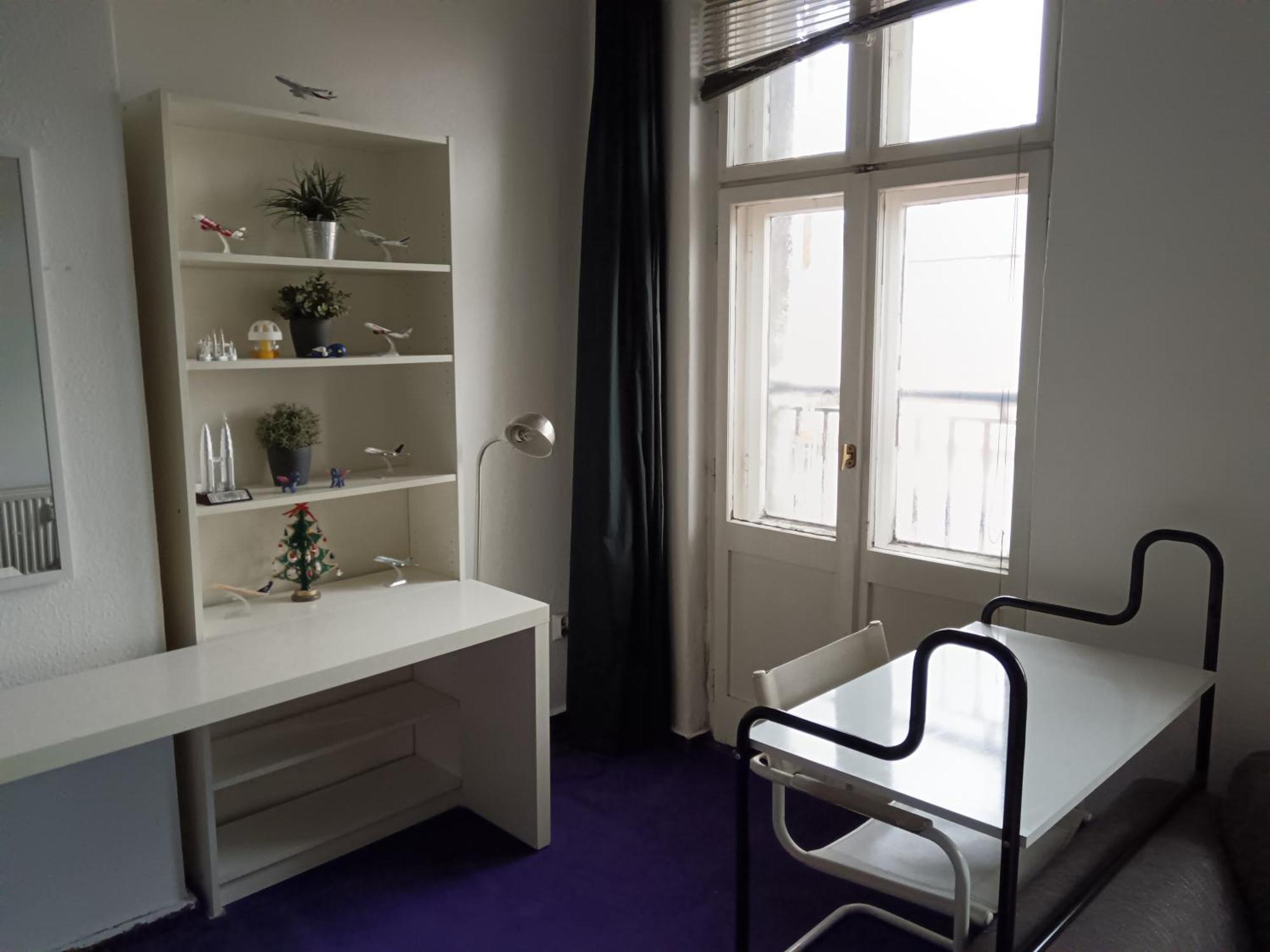 Private Bedroom Near Alexanderplatz In Sharing Berlin